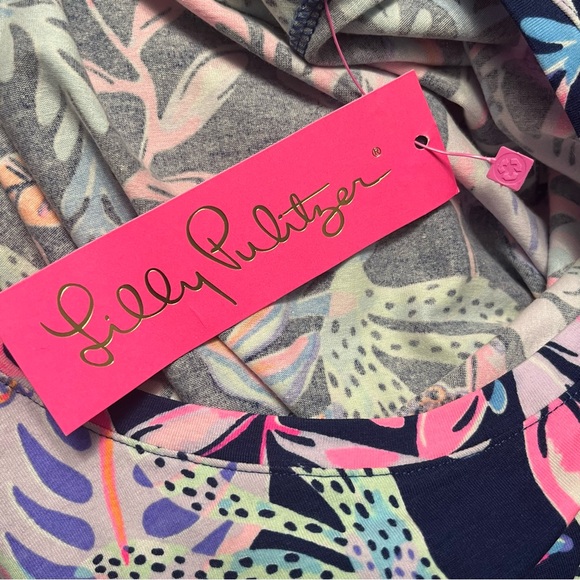 Lilly Pulitzer Finn Top NWT women’s size small colour block custom graphic print - Picture 12 of 16